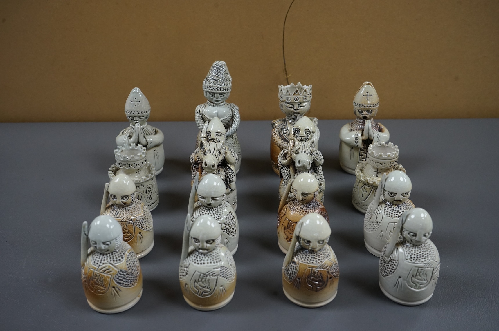 Guy Sydenham (1916-2005), set of 16 white side chess pieces, tallest 11.5cm